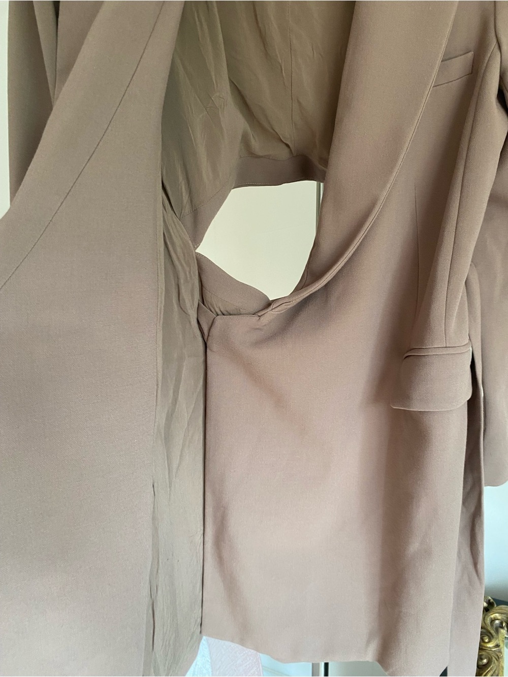 ANTHROPOLOGIE TAUPE TIE WAIST OPEN BACK BLAZER DRESS 8 - Picture 8 of 12